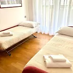 Riva Family Home - Central Apartment